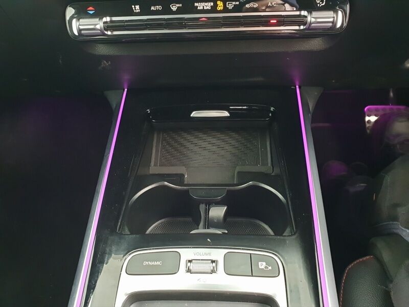 More views of Mercedes-Benz GLB