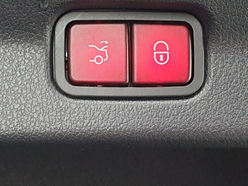 More views of Mercedes-Benz EQE