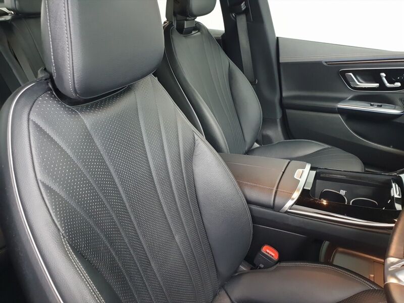 More views of Mercedes-Benz EQE