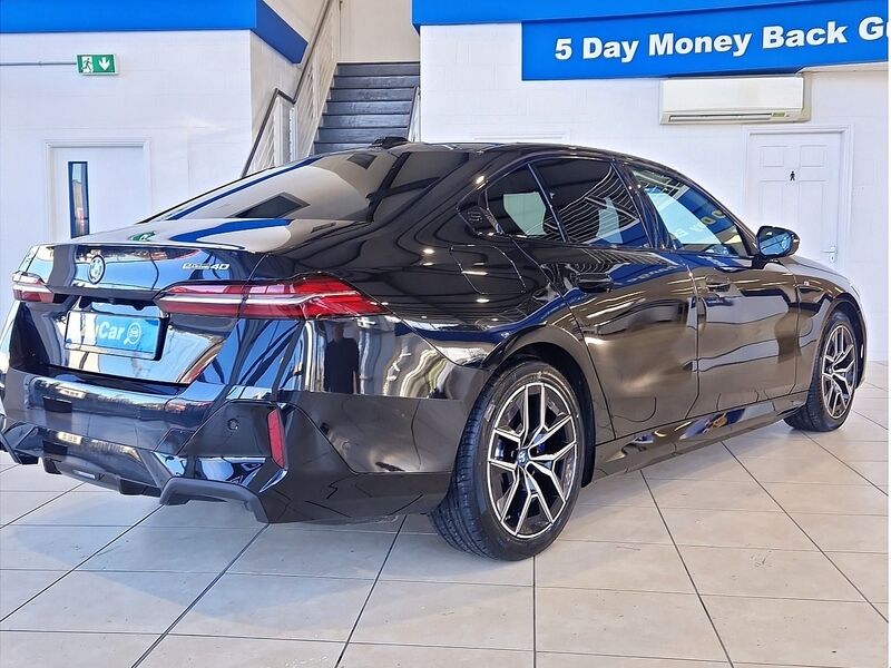 More views of BMW i5