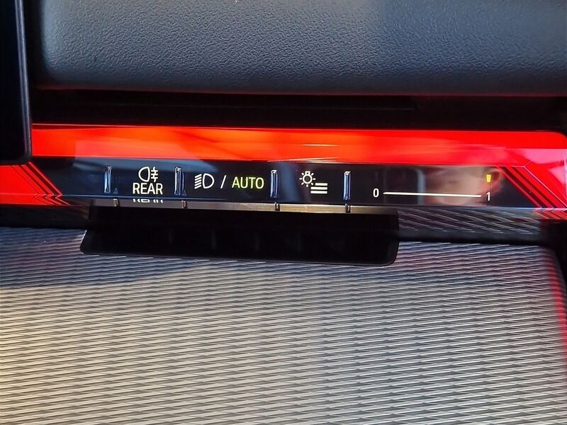 More views of BMW i5