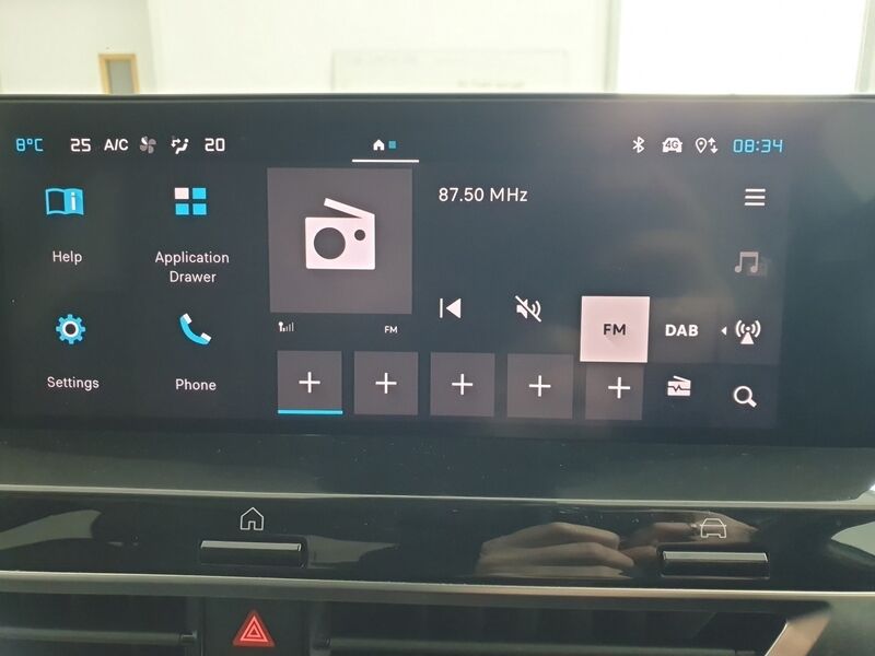 More views of Citroen e-C4 X