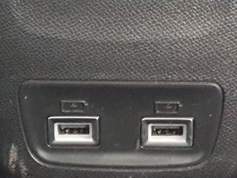 More views of Peugeot 208