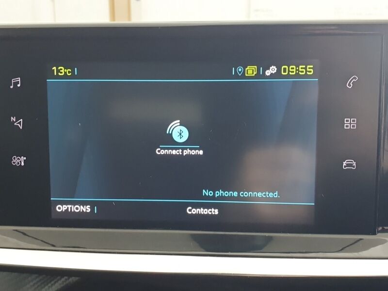 More views of Peugeot 208