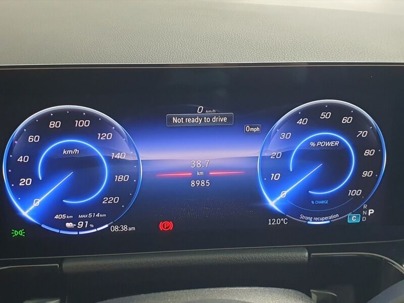 More views of Mercedes-Benz EQA