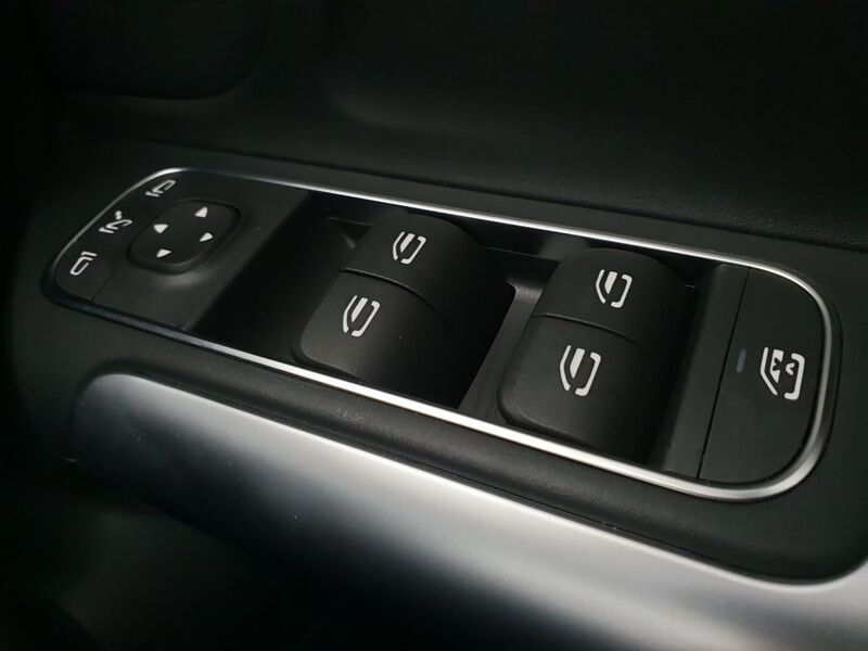 More views of Mercedes-Benz EQA