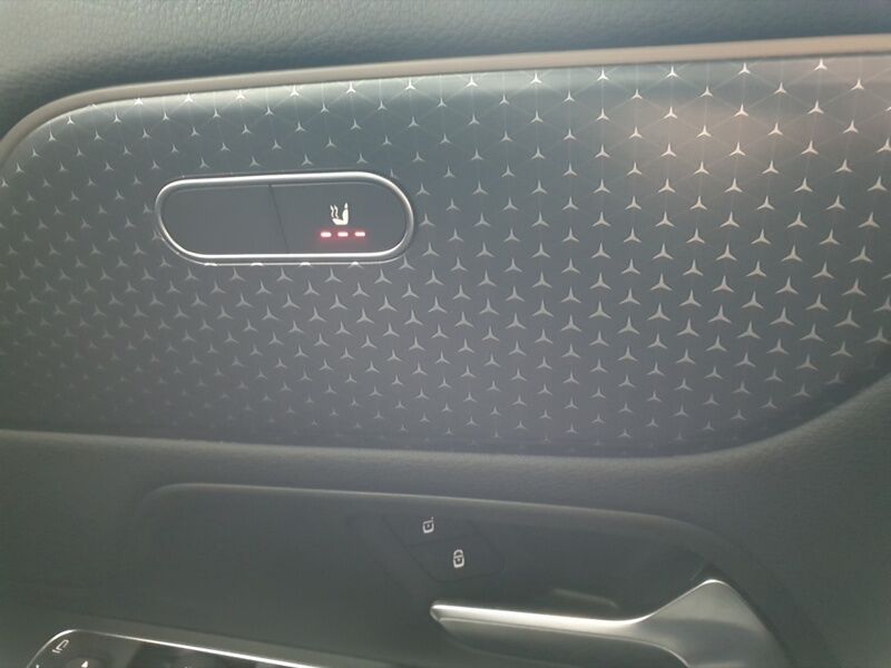 More views of Mercedes-Benz EQA