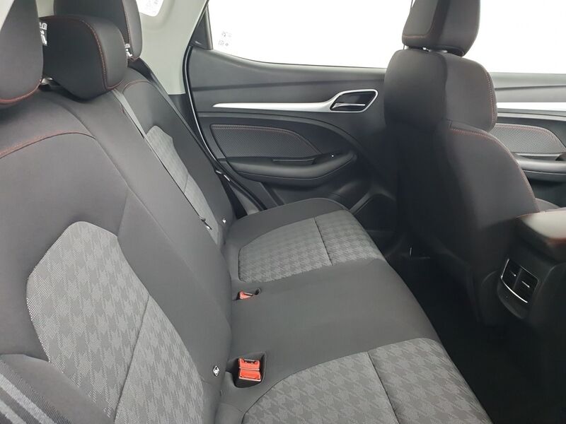 More views of MG ZS