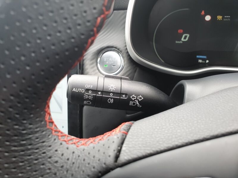 More views of MG ZS