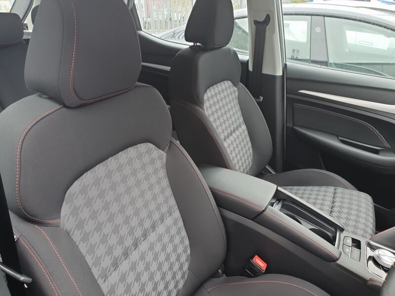 More views of MG ZS