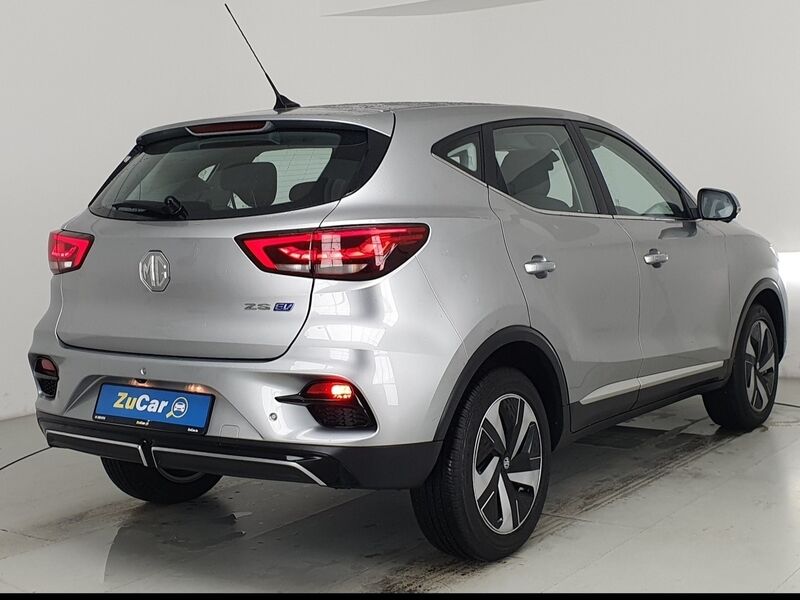 More views of MG ZS