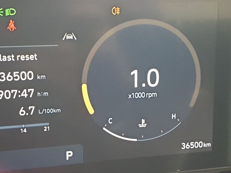 More views of Hyundai KONA