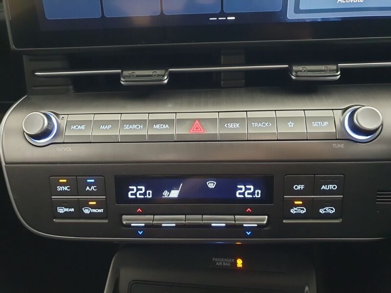 More views of Hyundai KONA