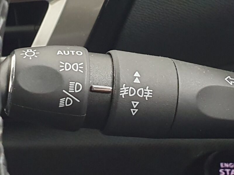 More views of Citroen e-C4