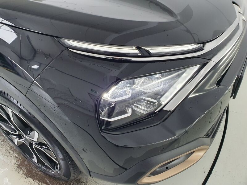 More views of Citroen e-C4