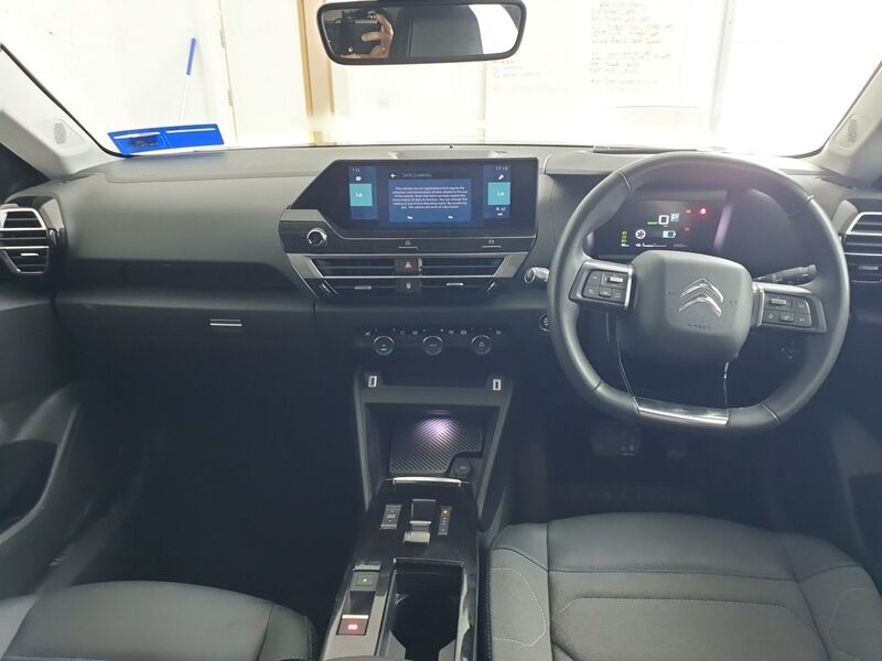 More views of Citroen e-C4