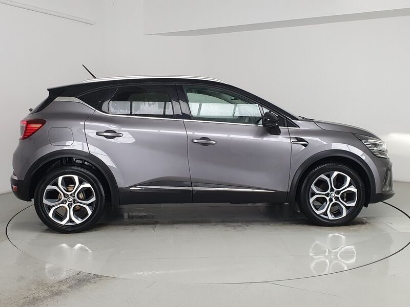 More views of Renault Captur