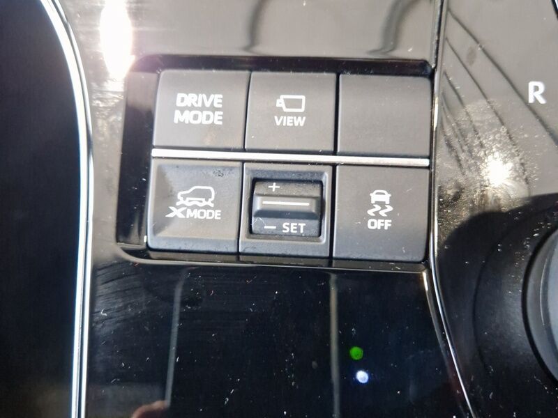 More views of Subaru Solterra