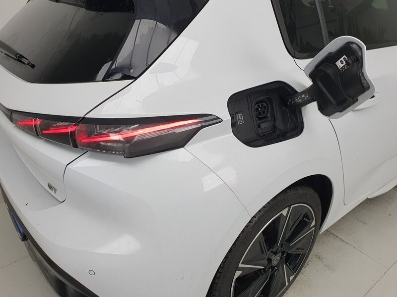 More views of Peugeot 308