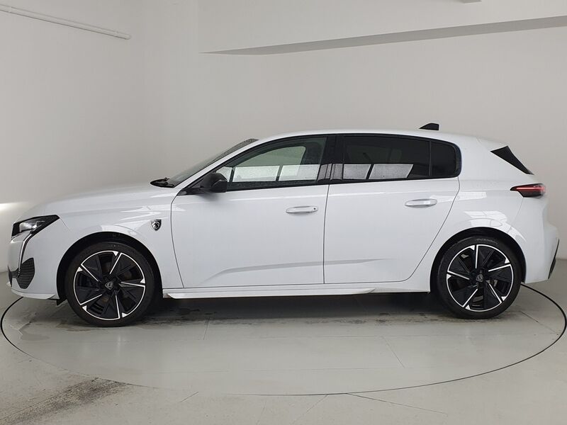 More views of Peugeot 308