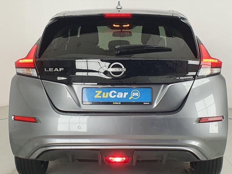 More views of Nissan Leaf