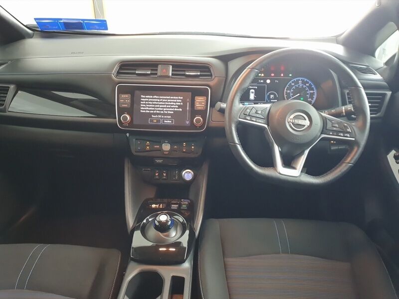 More views of Nissan Leaf