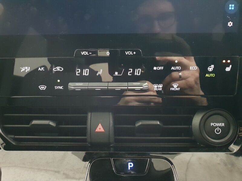 More views of Subaru Solterra