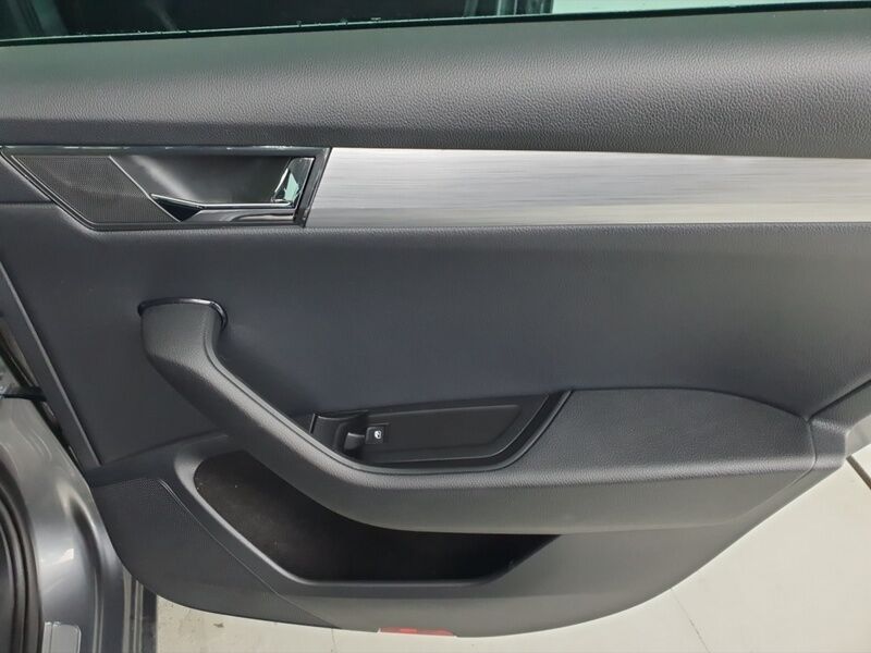 More views of Skoda Superb