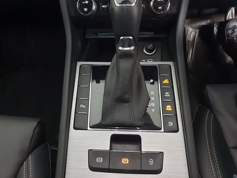 More views of Skoda Superb