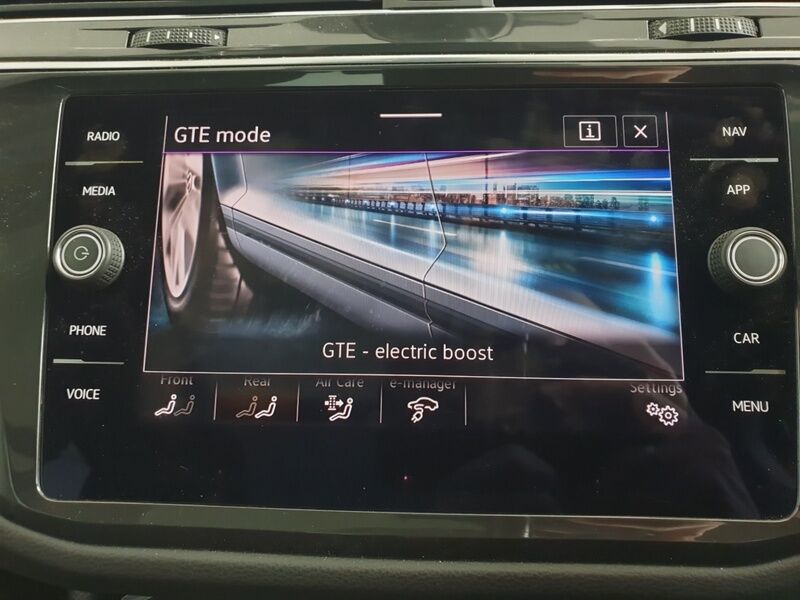 More views of Volkswagen Tiguan