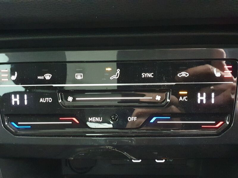 More views of Volkswagen Tiguan