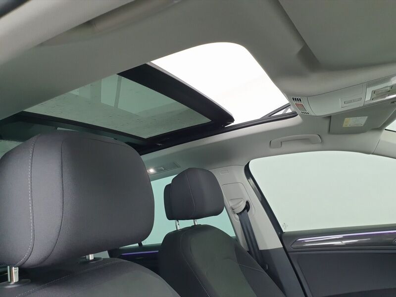 More views of Volkswagen Tiguan