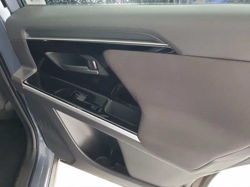 More views of Subaru Solterra