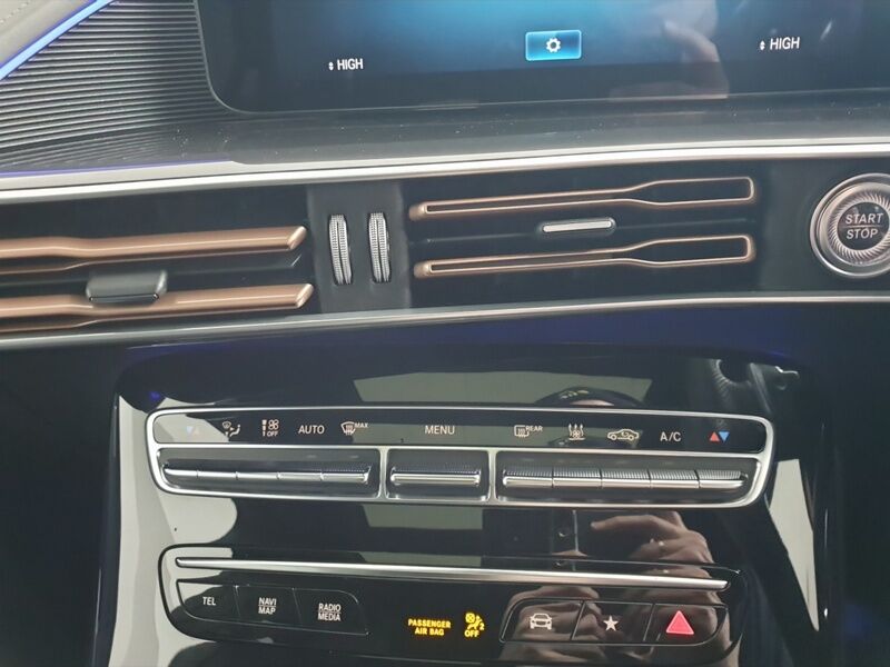 More views of Mercedes-Benz EQC