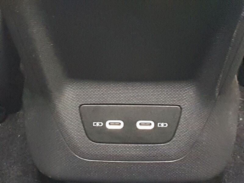 More views of Cupra Born