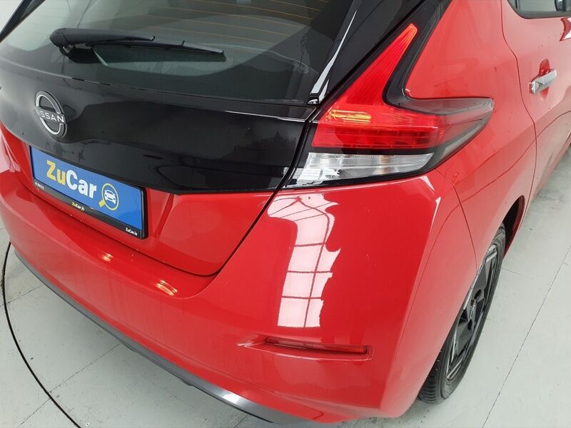 More views of Nissan Leaf