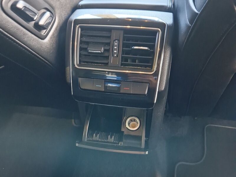 More views of Skoda Superb