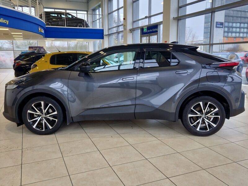 More views of Toyota C-HR
