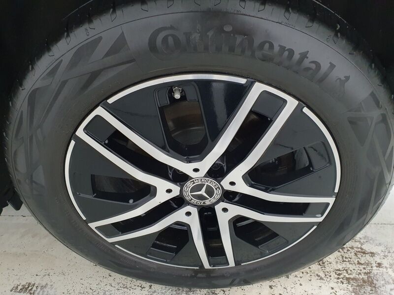 More views of Mercedes-Benz GLA