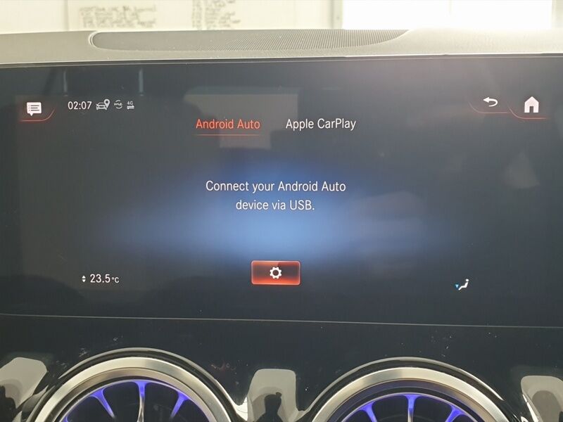 More views of Mercedes-Benz GLA