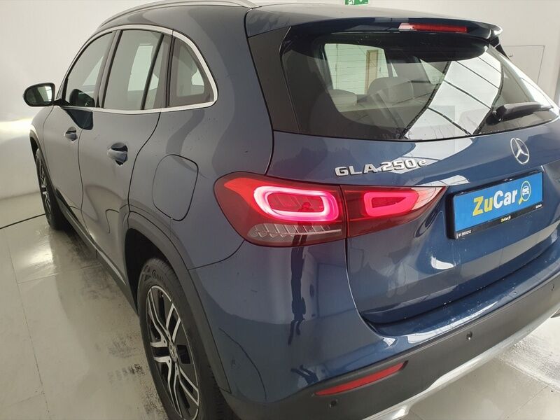 More views of Mercedes-Benz GLA