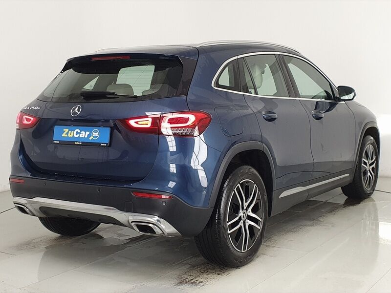 More views of Mercedes-Benz GLA