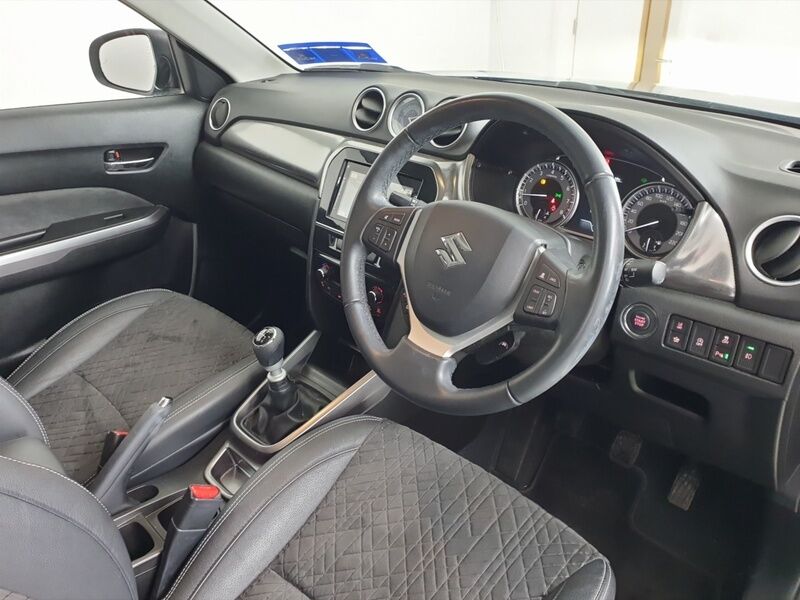 More views of Suzuki Vitara