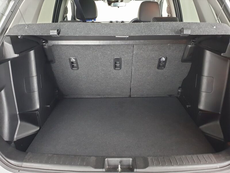 More views of Suzuki Vitara