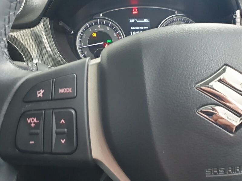 More views of Suzuki Vitara