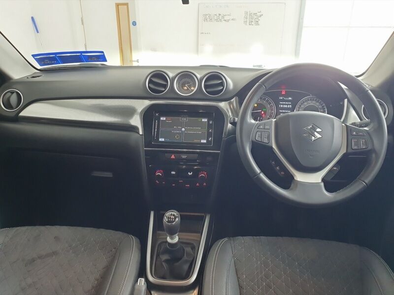 More views of Suzuki Vitara