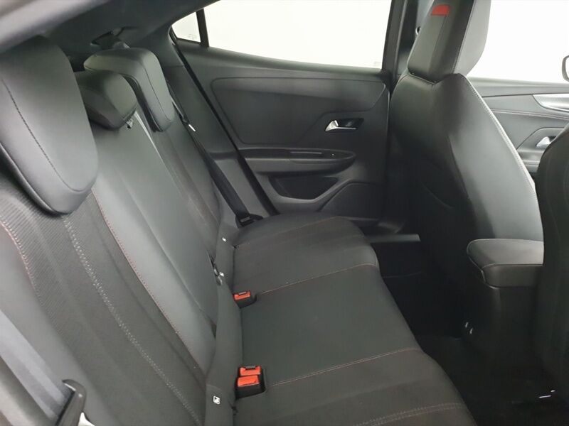 More views of Opel Mokka