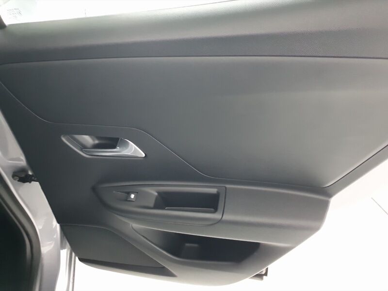 More views of Opel Mokka