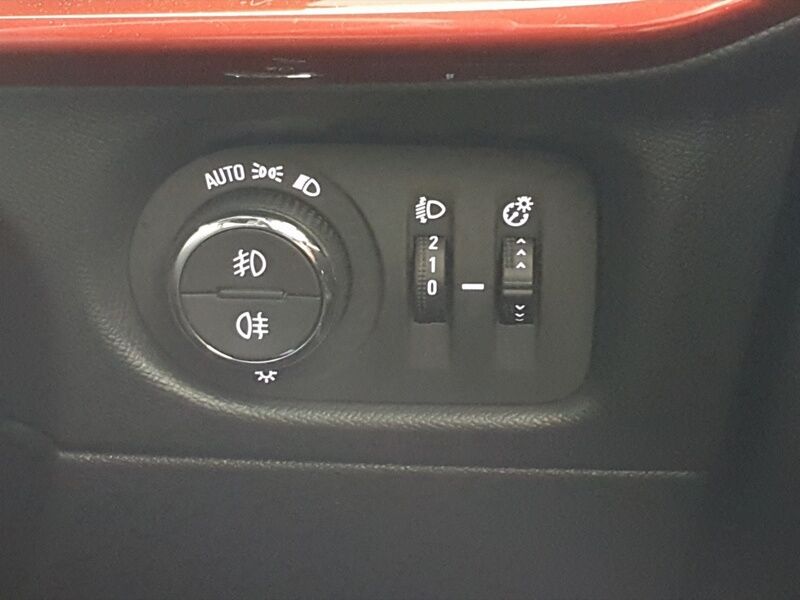 More views of Opel Mokka