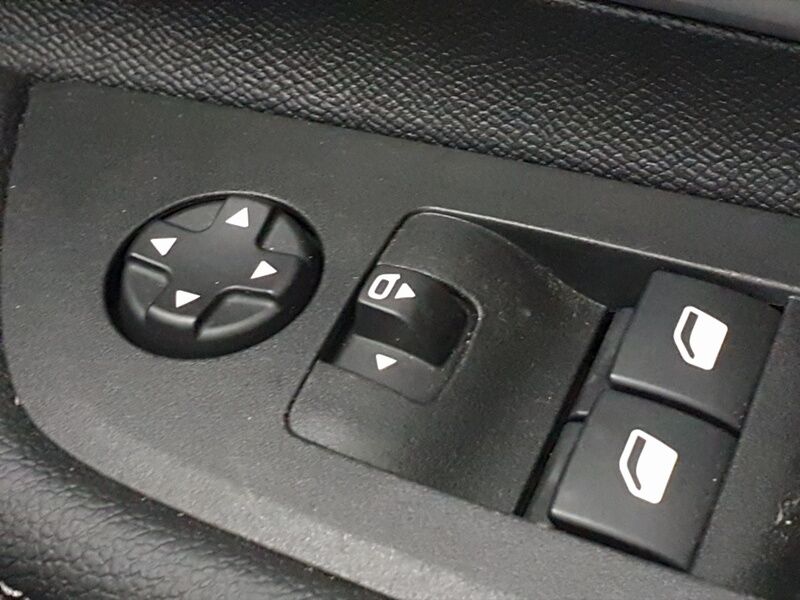 More views of Opel Mokka